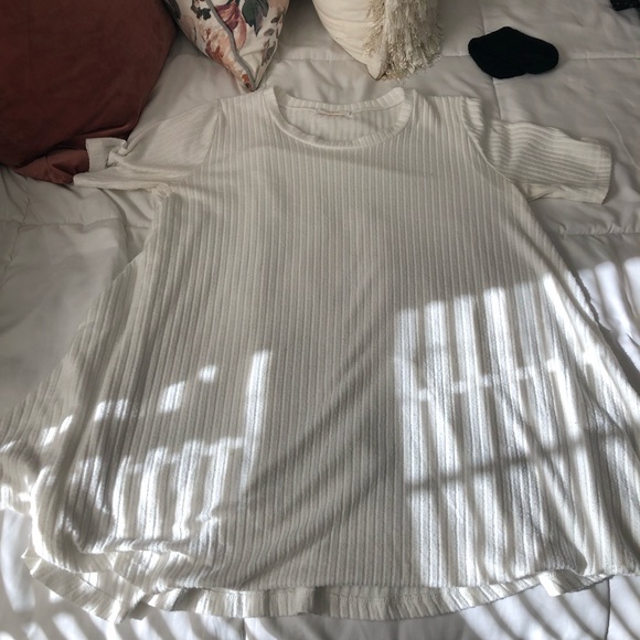 White tunic - Picture 5 of 5